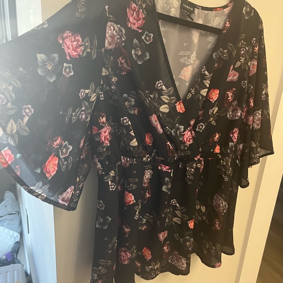 Torrid V Neck Faux Wrap Floral Shirt - Picture 3 of 5